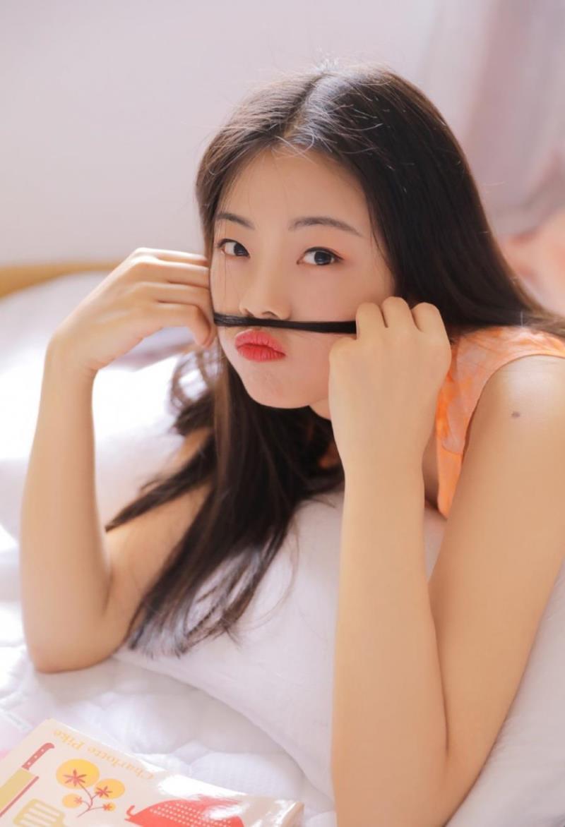 舞钢陪游女孩空中小姐戎佳悦