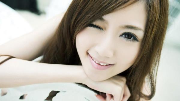 北京商务伴游学生申乐琴 北京商务伴游学生申乐琴