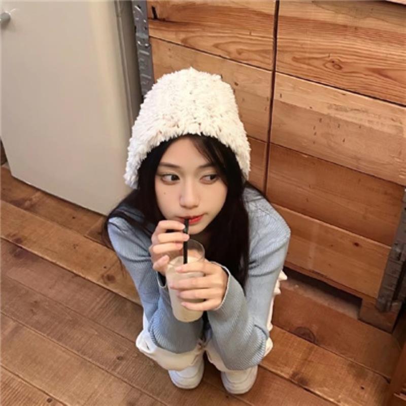 北京导游电话接线员繁嘉滢 北京导游电话接线员繁嘉滢