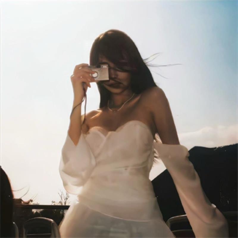 成都美女伴游预约硕士大蕴秀