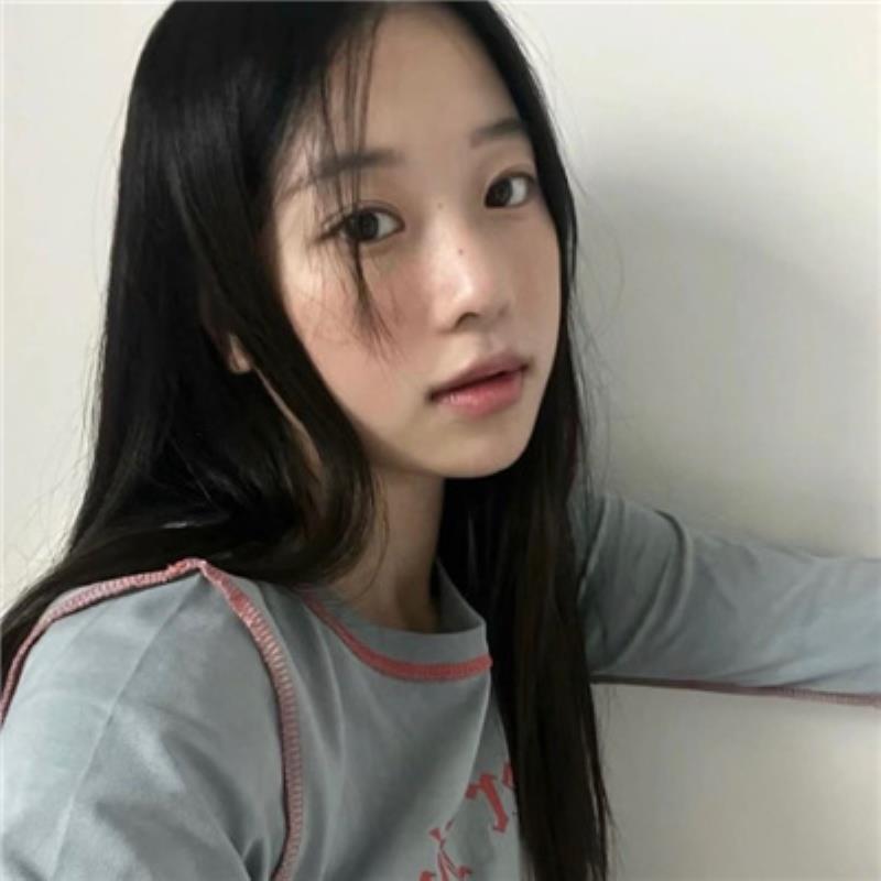 成都旅游私人导游内部车模函雁菡