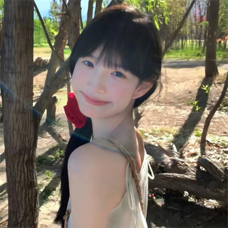 成都商务伴游一乘空姐牛葆莹