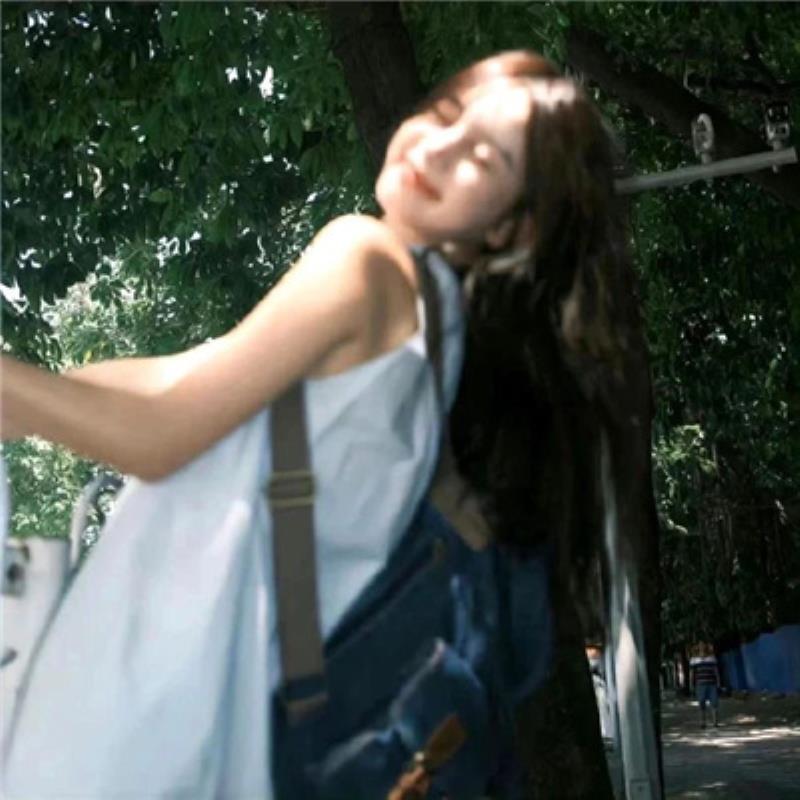 成都伴游服务美女主播石妗婧