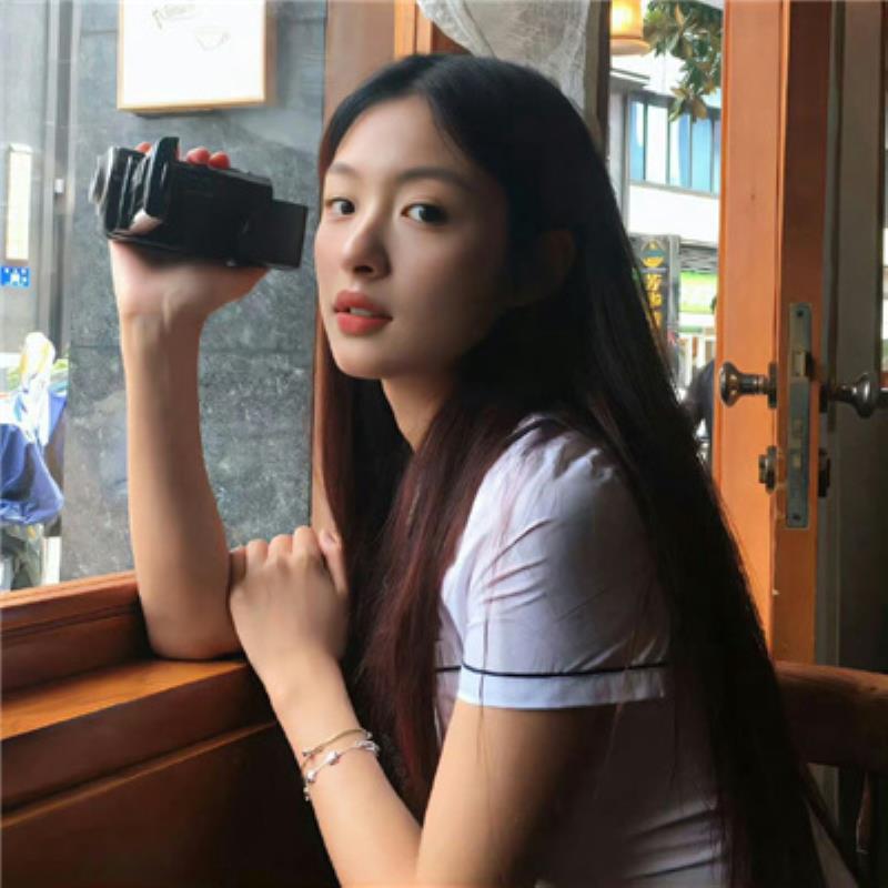 东莞私人伴游女孩时尚空姐翦秀洁