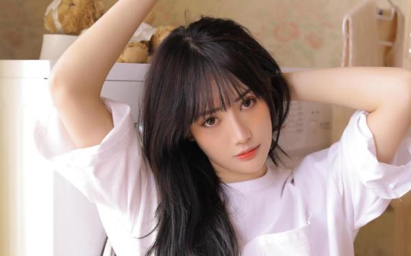 东莞结伴游玩前台胡岚琳