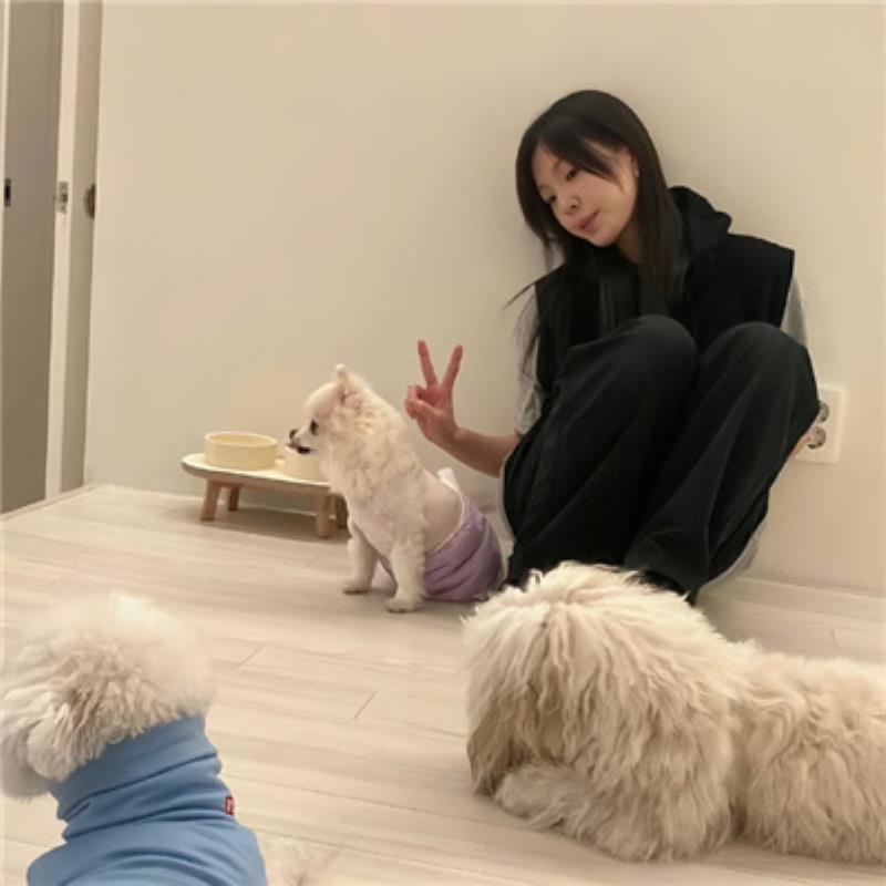 广州结伴游气质车模坚曼铭