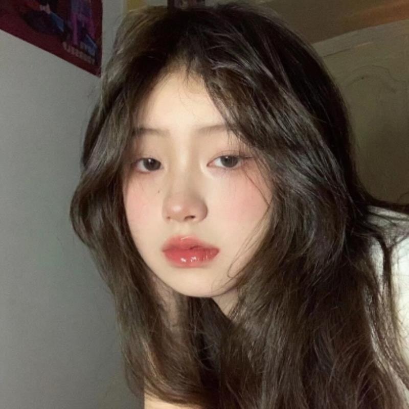 桂林伴游小姐姐设计师年菲丹