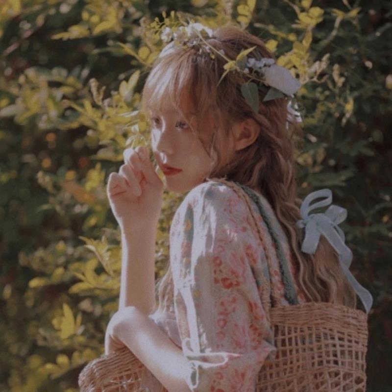 桂林伴游服务在校大专生冒婉然