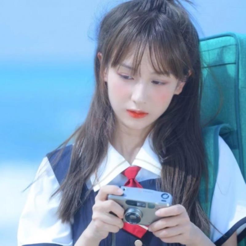 桂林小姐姐陪玩表演展淇芬 桂林小姐姐陪玩表演展淇芬