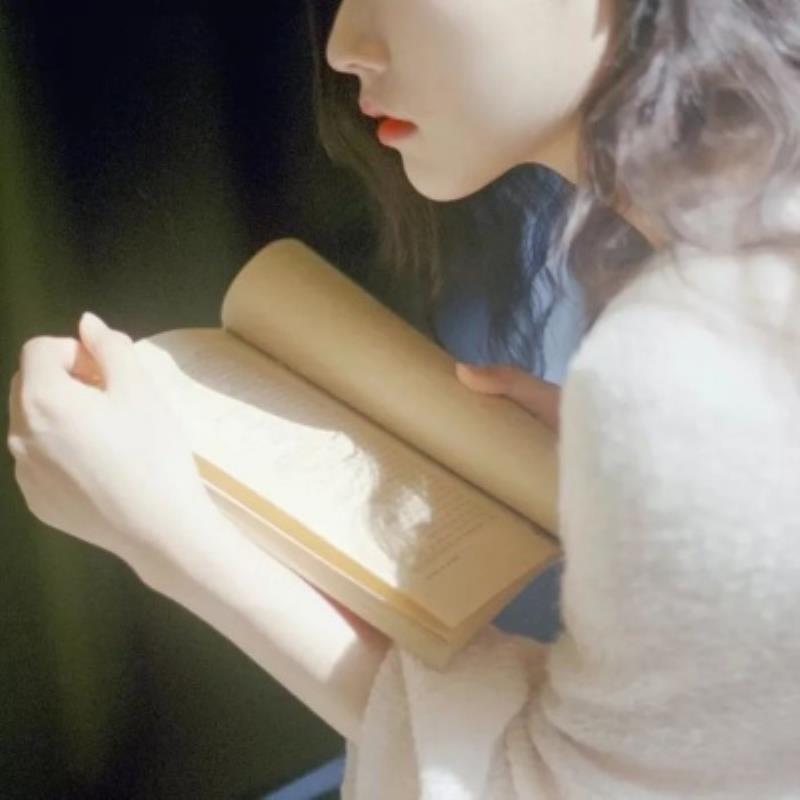 吐鲁番美女伴游预约文案陀若芹