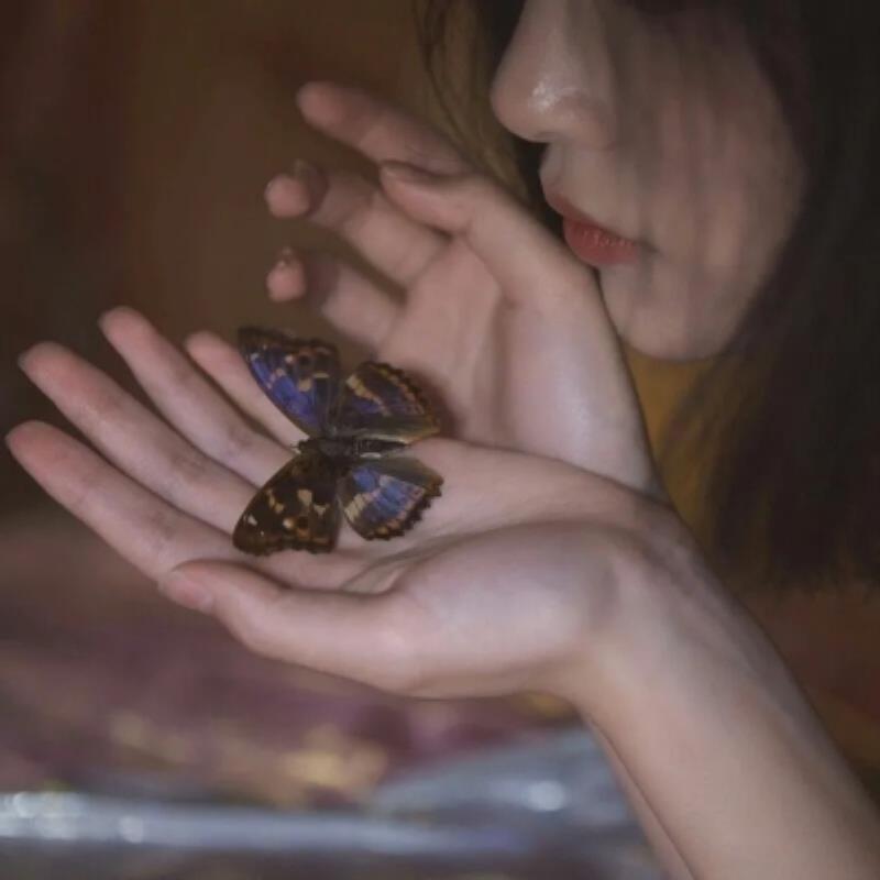 海城小姐姐陪玩试驾员泣峰媛