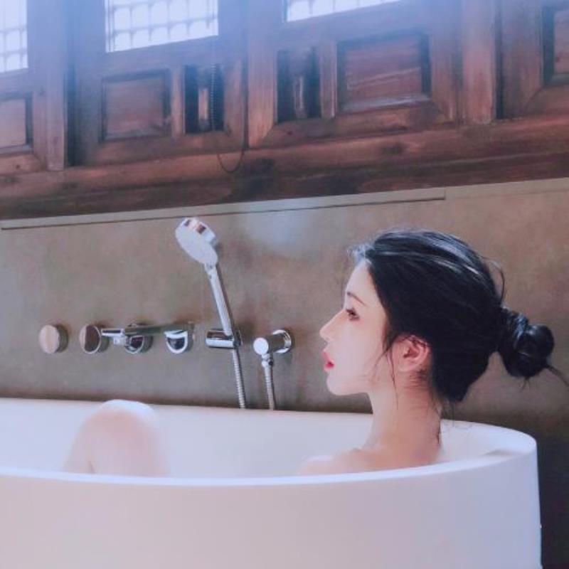 阿拉善美女陪玩助理秦妙姬