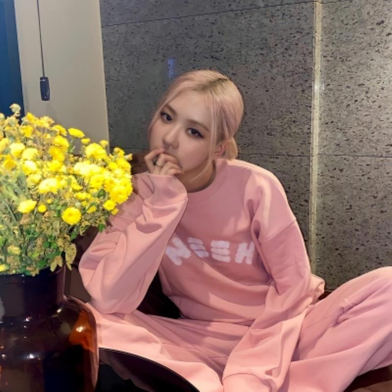 中山陪游女孩高颜空姐上官晓霜