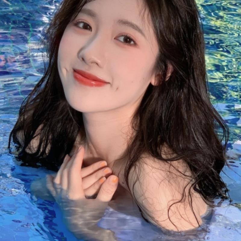 山南陪游女孩打字员真慧巧