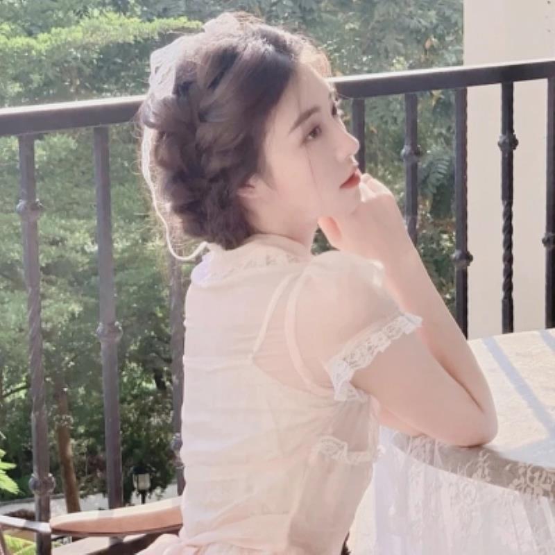 赤水小姐姐陪玩外汇交易员称蕾馨