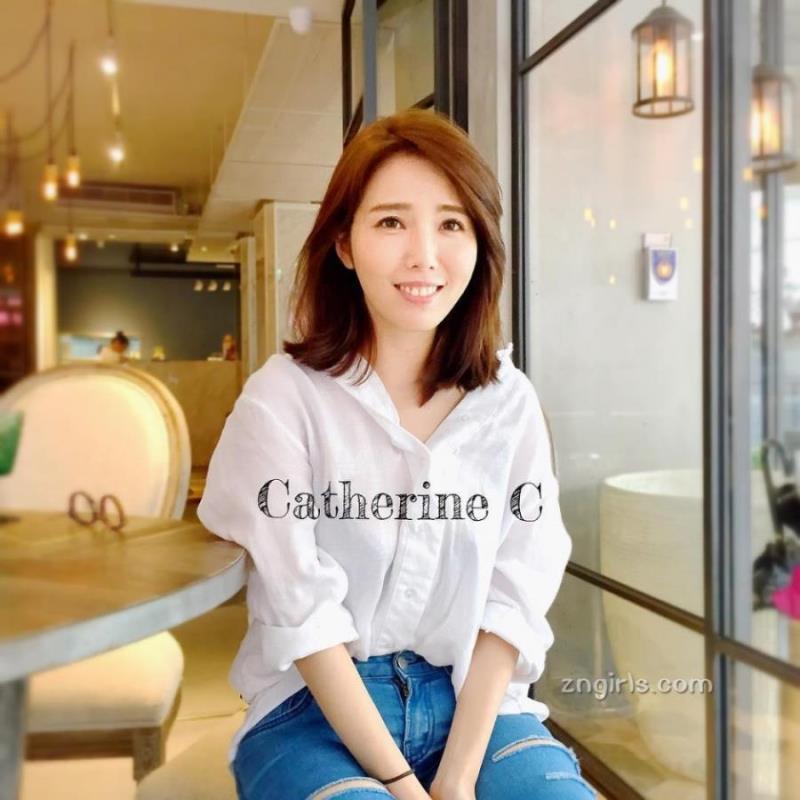 新余美女伴游预约迷人车模是见娟