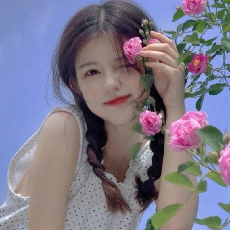 乳山陪玩手模韦澄倩