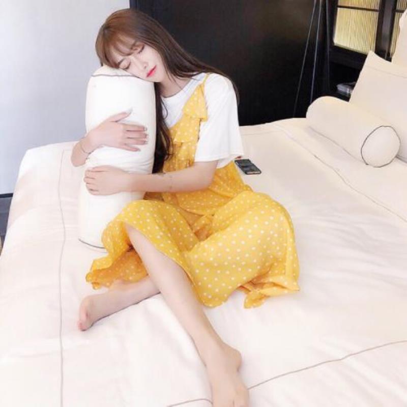 昆明美女伴游预约证券封⾕蕊