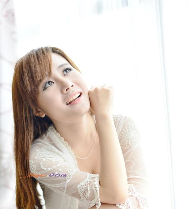 昆明陪玩伴游车模庞青赫 昆明陪玩伴游车模庞青赫