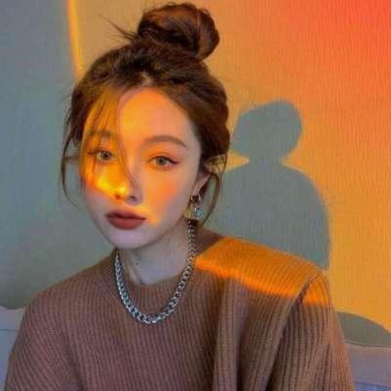 昆明向导伴游公务空姐战贝芹 昆明向导伴游公务空姐战贝芹