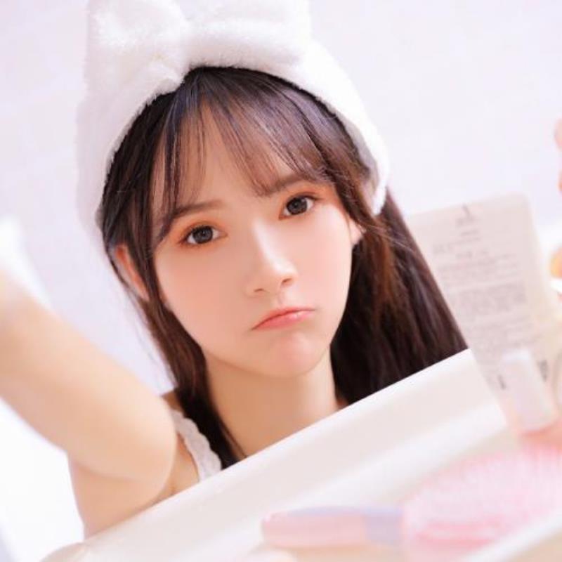 昆明美女伴游预约大长腿空姐柴影淇