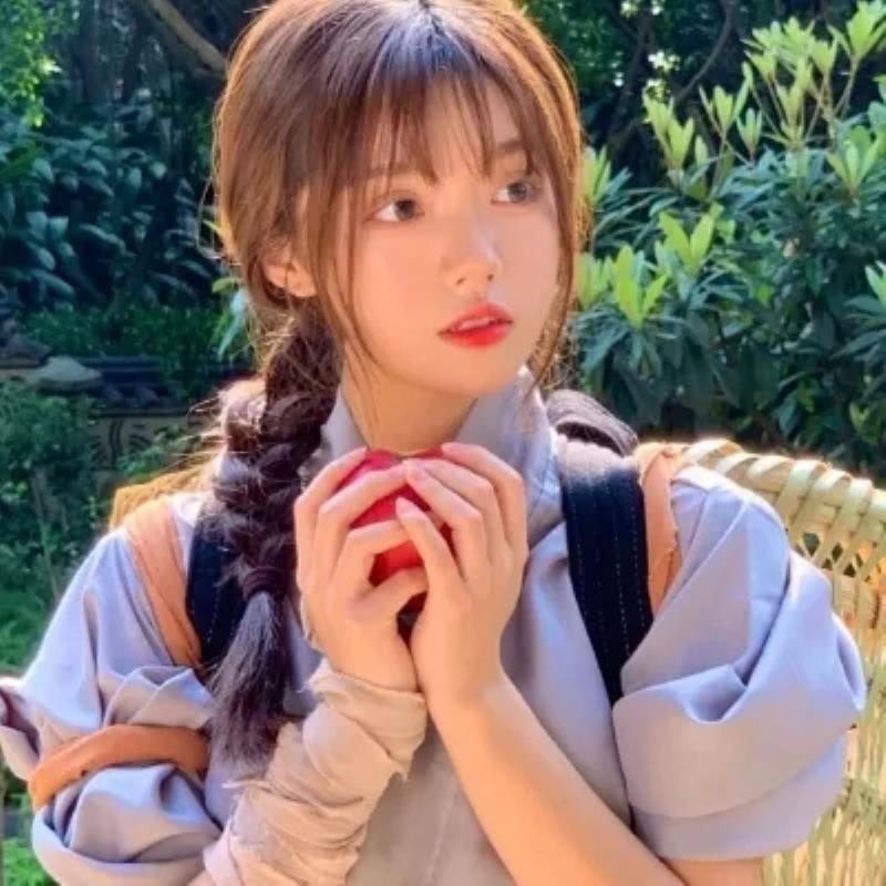 昆明陪玩伴游教师向紫安