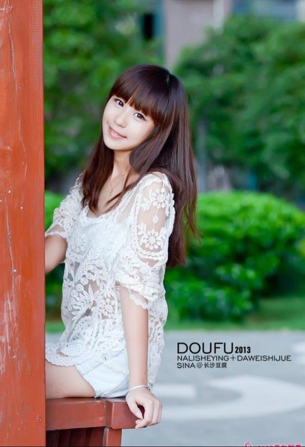 昆明陪玩车模秋香桃 昆明陪玩车模秋香桃