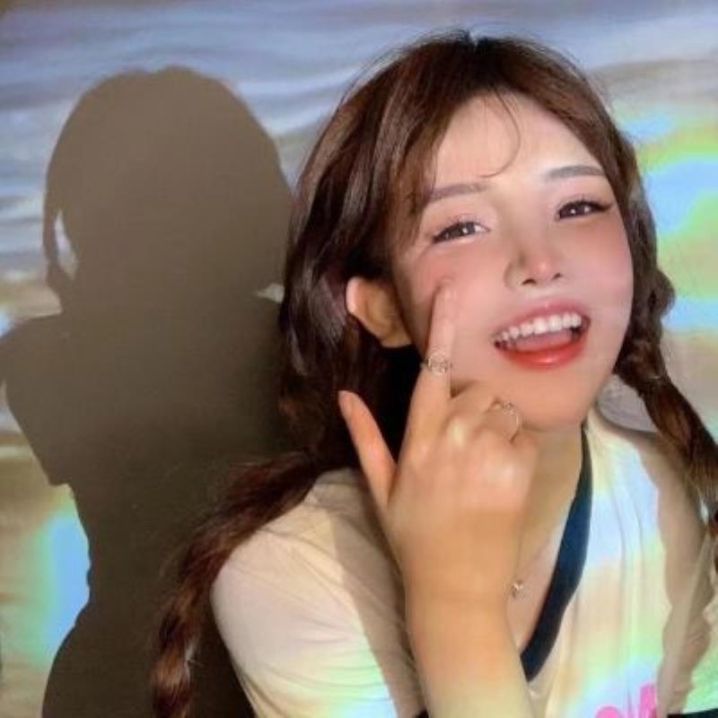 昆明私人伴游在校生麦慧美