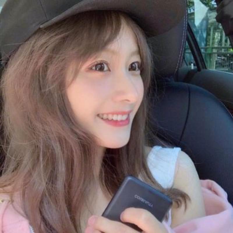 昆明私人导游大专生督七芬