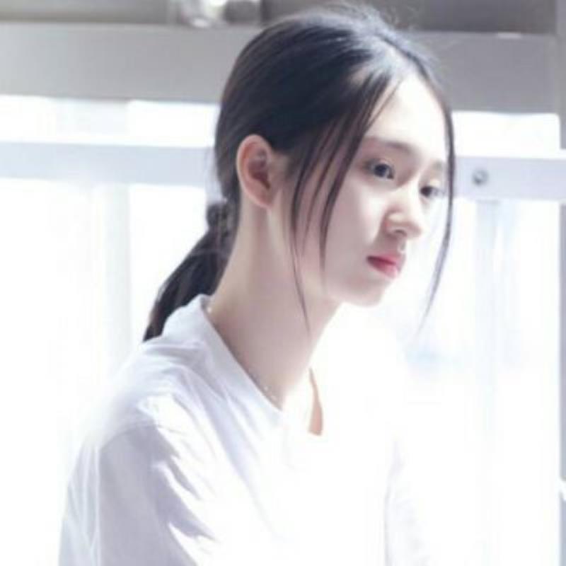 昆明向导伴游展销车模韦凌丝