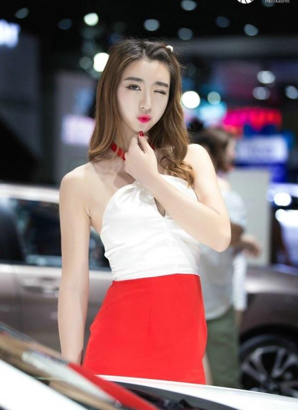 克孜勒苏柯尔克孜陪玩美女财政向迎媚