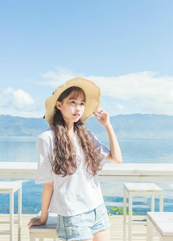 香港私人伴游女孩一乘空姐铎彩妮 香港私人伴游女孩一乘空姐铎彩妮