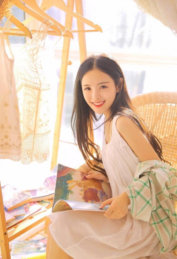 德宏旅游私人导游评茶员贯滢碧 德宏旅游私人导游评茶员贯滢碧