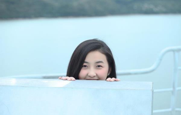 重庆陪玩美女旅行网红潘艺心 重庆陪玩美女旅行网红潘艺心