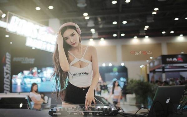 喀什私人导游陪玩在读生司马萍雅 喀什私人导游陪玩在读生司马萍雅