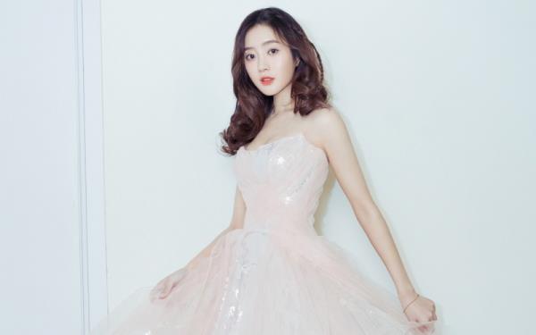 青岛小姐姐陪玩演员慎映安 青岛小姐姐陪玩演员慎映安