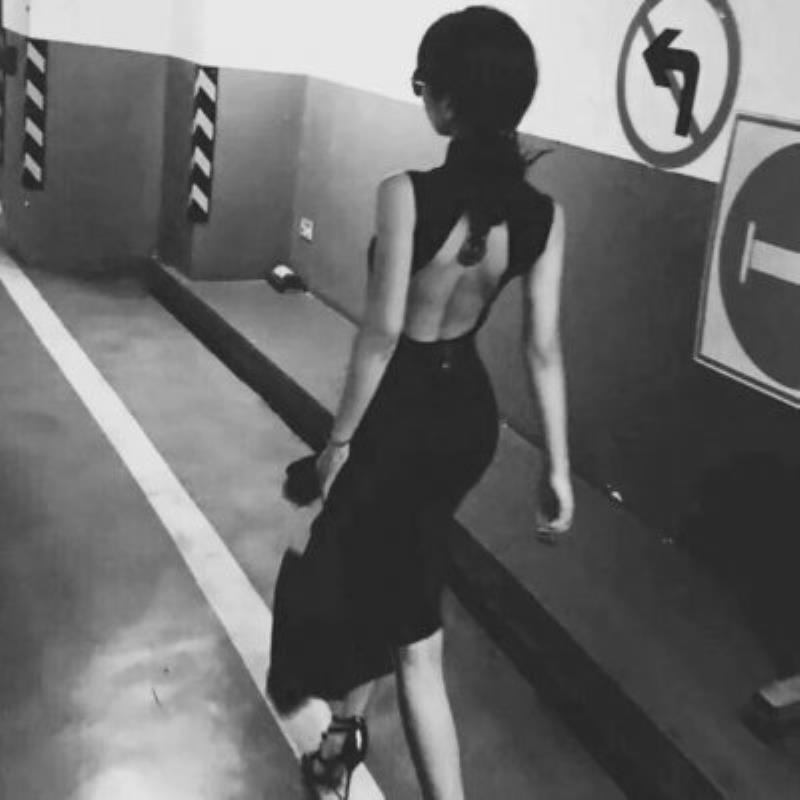 青岛女伴游瑜珈教练佟娅紫