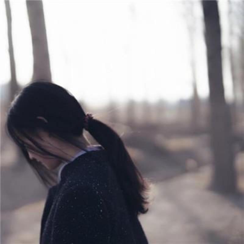 青岛陪玩伴游一级空姐车謦文