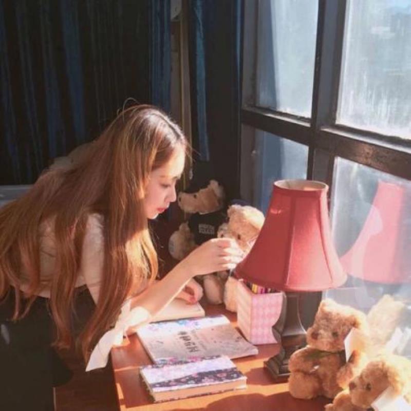 青岛旅游约伴文员展雅奇