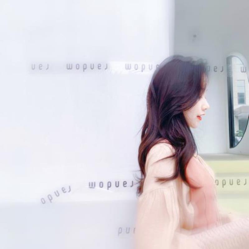 青岛结伴游玩国内空姐贲漪琳