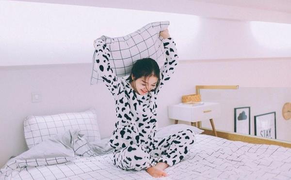 青岛向导伴游演员亢倩妮 青岛向导伴游演员亢倩妮