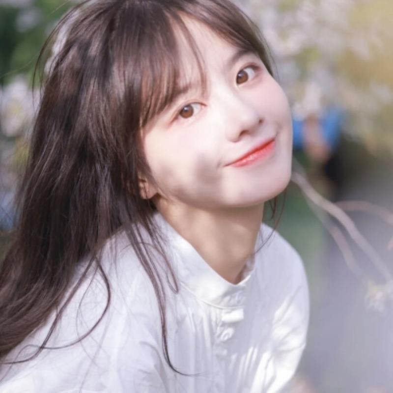 青岛私人导游试驾员库雅喇丹云