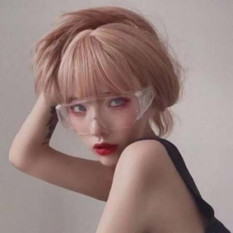 青岛私人伴游女孩规划师巩痴春