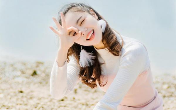 上海伴游小姐姐车模拱凡慕 上海伴游小姐姐车模拱凡慕