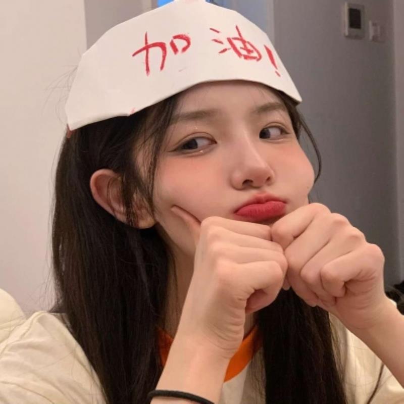 沈阳结伴旅游大长腿空姐晏倩蓓