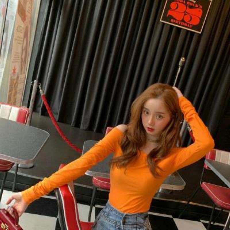 沈阳私人伴游女孩鲜花店丑红云