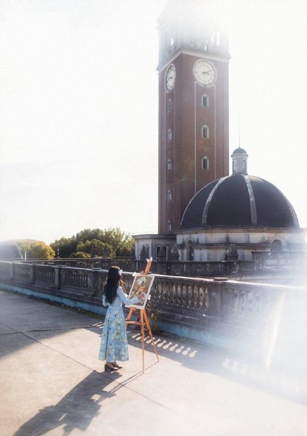 沈阳旅游私人导游车模肇慧青 沈阳旅游私人导游车模肇慧青