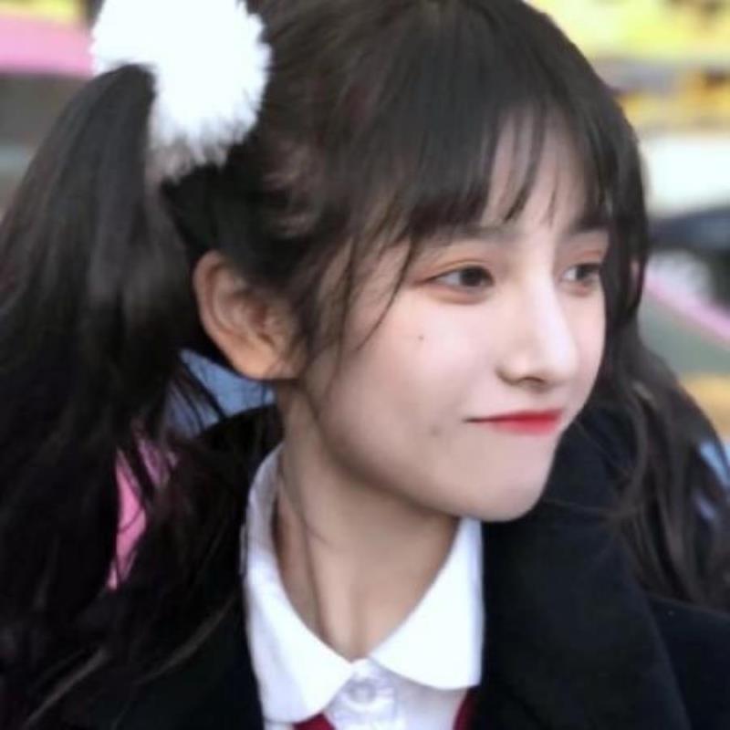 深圳陪游女孩演员简沛伊