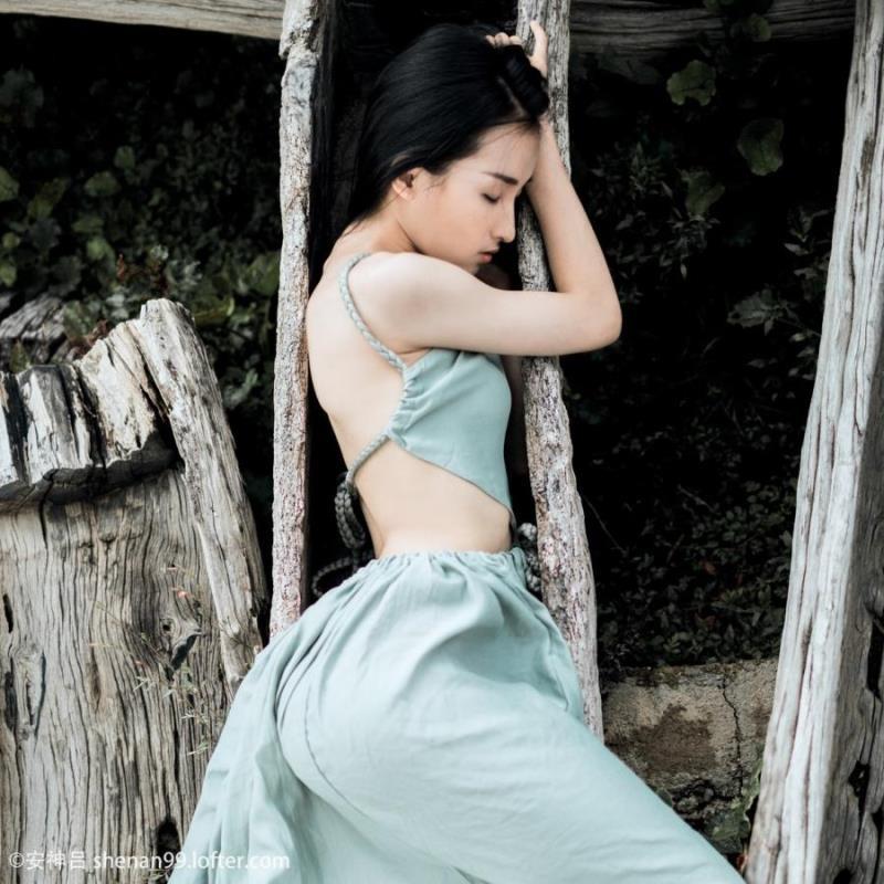 深圳结女伴旅游在读本科生时艾丽