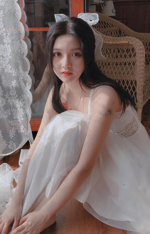 苏州私人伴游经纪人艾清琪 苏州私人伴游经纪人艾清琪